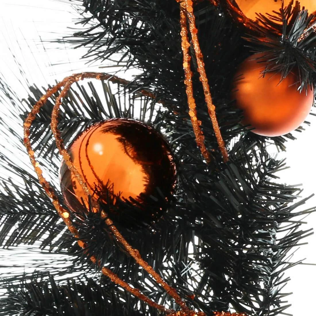 24" Orange Witch Halloween Wreath Sparkly Hanging Decoration 6 24" Orange Witch Halloween Wreath Sparkly Hanging Decoration - Image 6